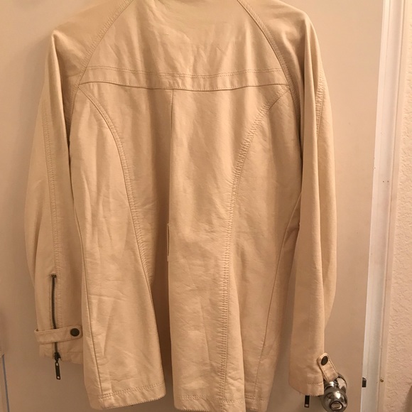 Jacket - Picture 2 of 2